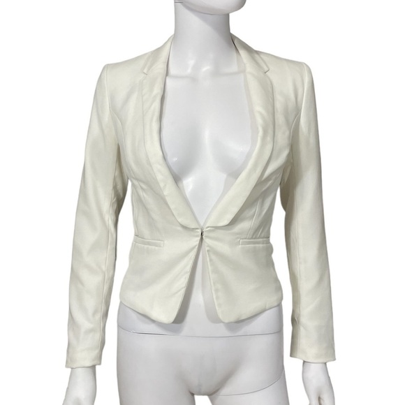 H&M Ivory Blazer - Picture 2 of 9